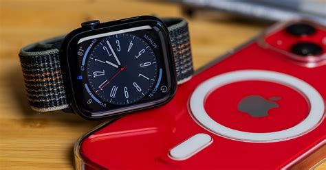 hodinkee apple watch review